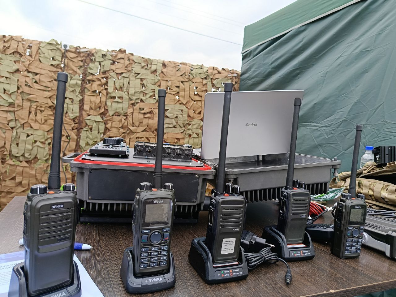 «Уральские заводы» представили руководству Росгвардии новые разработки по организации радиосвязи в полевых и городских условиях