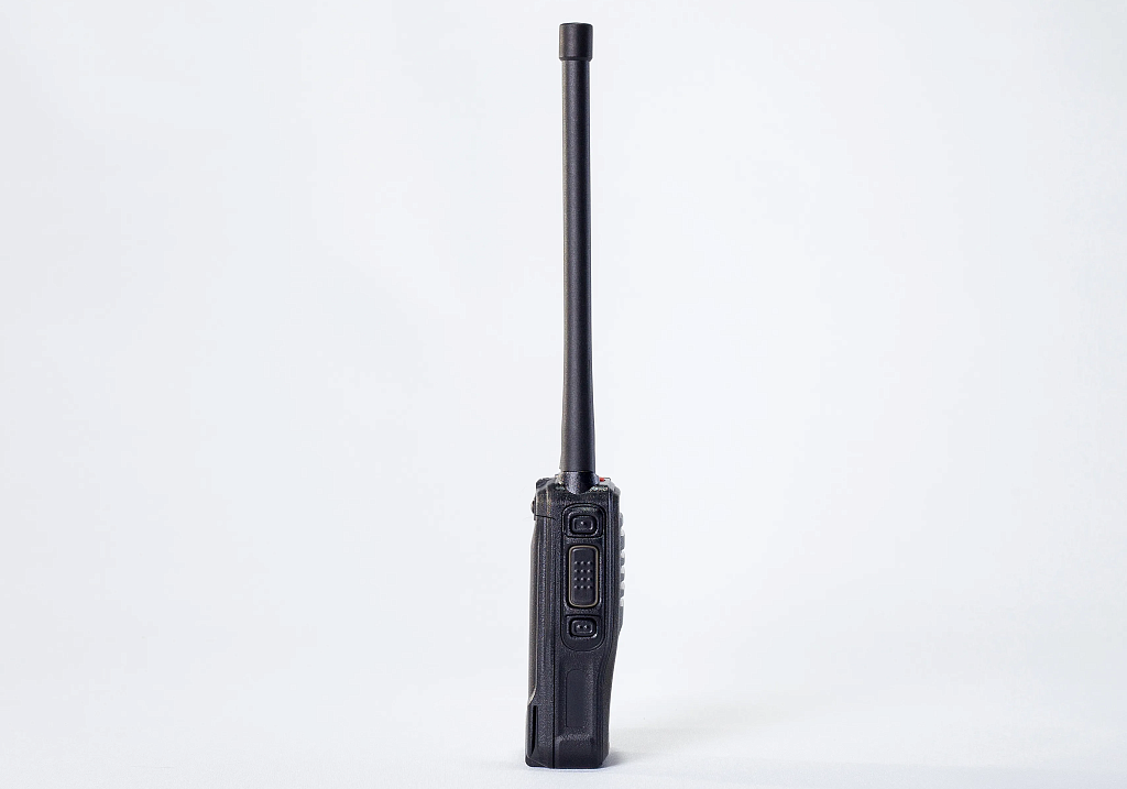 Фото Радиостанция носимая цифровая «Р-360»